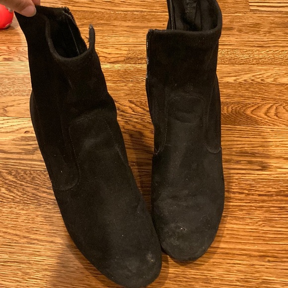 Steve Madden Gaze Booties - Picture 2 of 6
